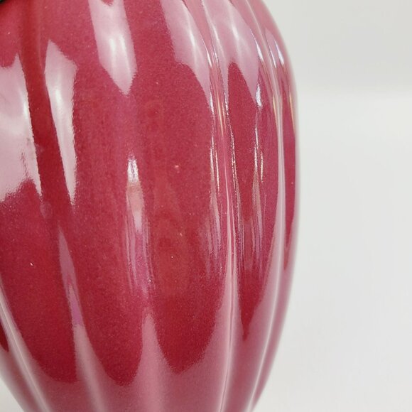 Burgundy Red Ribbed Ceramic Flower Vase 7.5" Tall, Glossy Finish with Vertical G - Picture 5 of 10